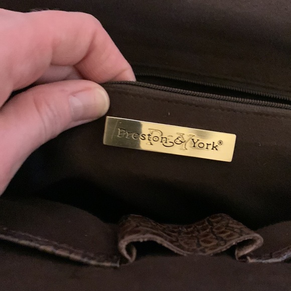 Clasp brown faux reptile handbag - Picture 6 of 7